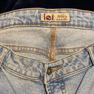 Vintage original LEI low rise jeans. Size Juniors 15/Women’s 14